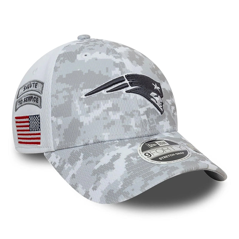 New England Patriots 9FORTY Salute To Service NFL Stretch Snap Adjustable White Cap by New Era - new