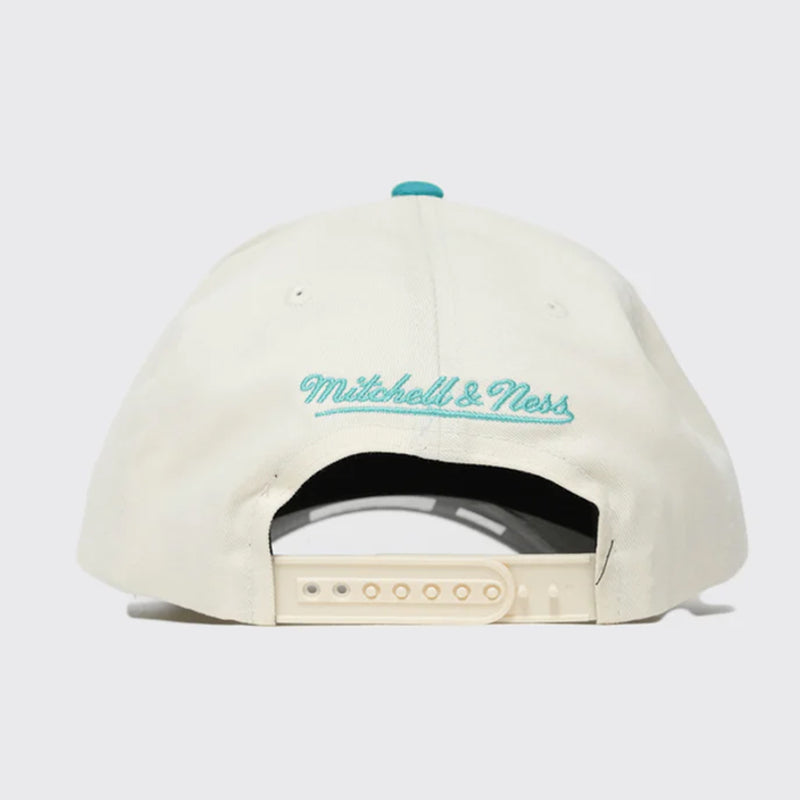 Memphis Grizzlies Cream & Team Colour Pro Pinch Snapback NBA by Mitchell & Ness