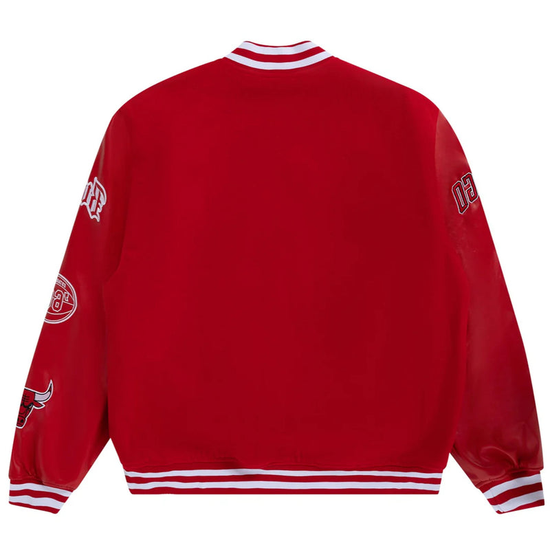 Chicago Bulls Essentials Letterman Jacket Red NBA by Mitchell & Ness - new